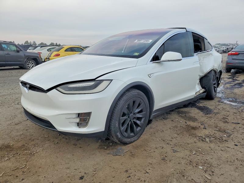 2016 TESLA MODEL X — VIN 5YJXCAE20GF003031