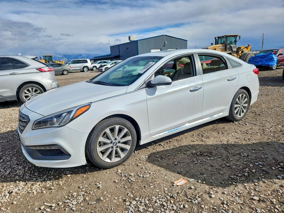 2016 HYUNDAI SONATA — VIN 5NPE34AF3GH334933