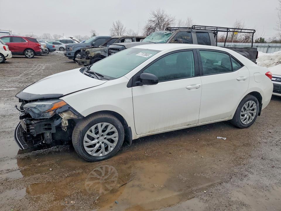 2018 TOYOTA COROLLA — VIN 2T1BURHE9JC990932