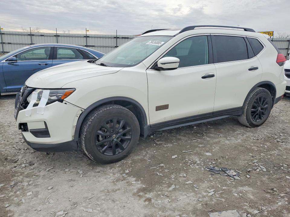 2017 NISSAN ROGUE — VIN 5N1AT2MVXHC769379