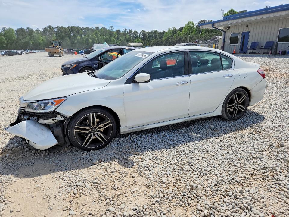 2017 HONDA ACCORD — VIN 1HGCR2F1XHA012596