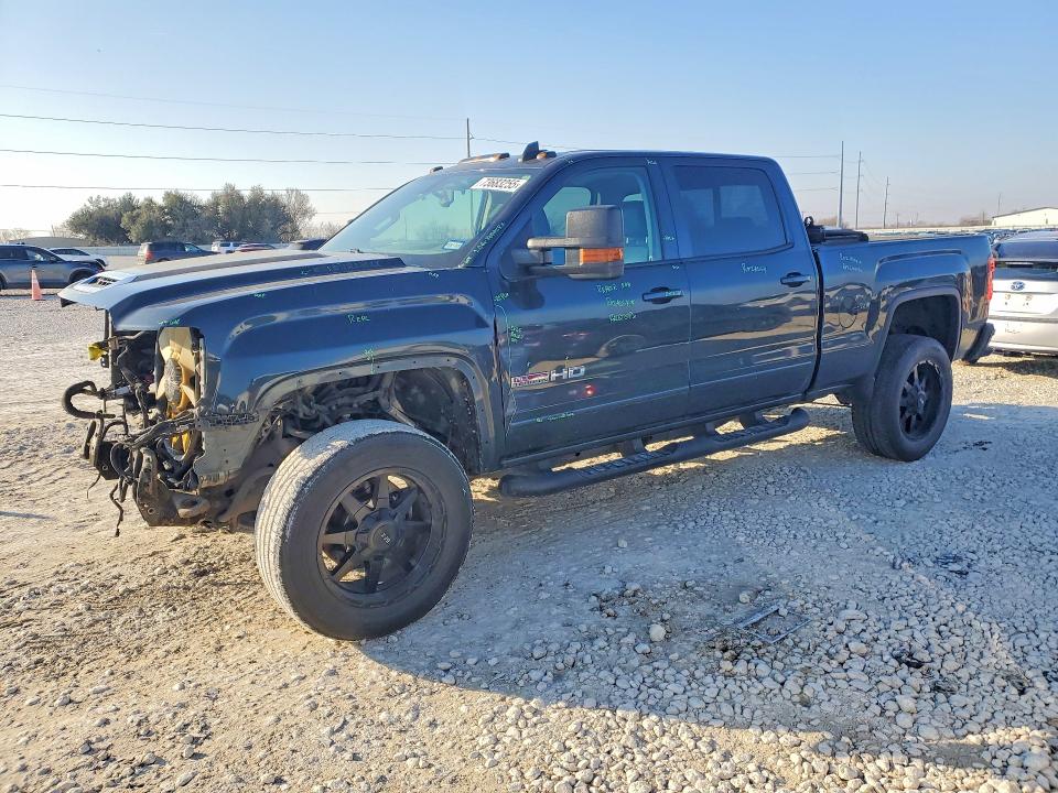 2018 GMC SIERRA — VIN 1GT12TEY3JF100025