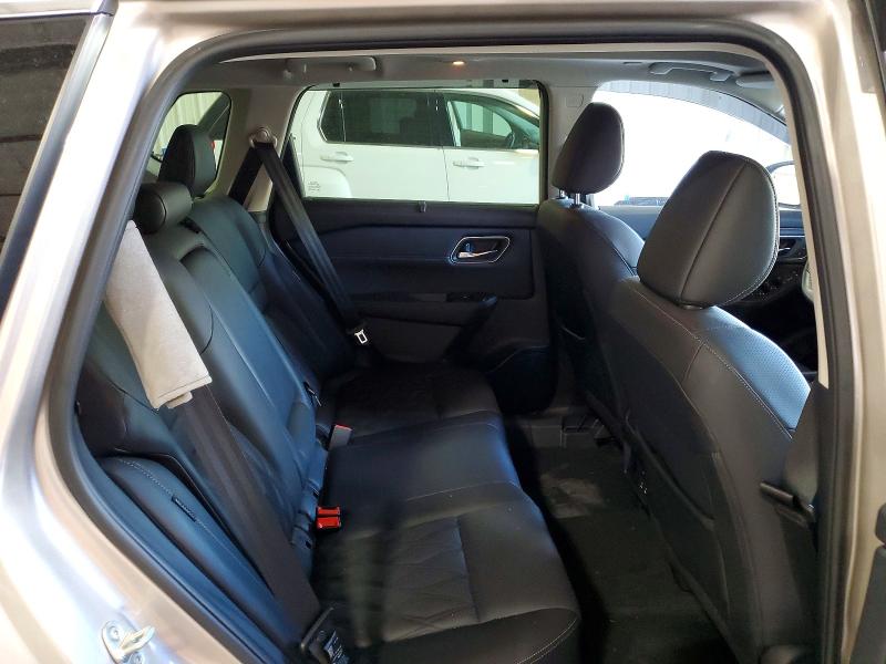 JN8BT3DD1SW303873
