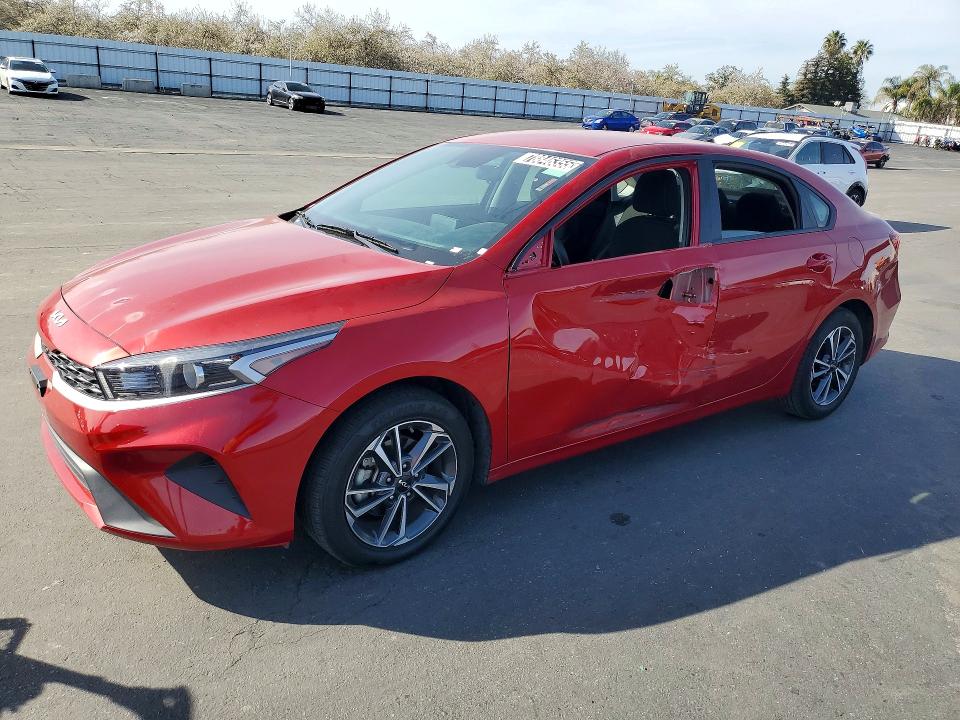 2024 KIA FORTE — VIN 3KPF24AD8RE701631