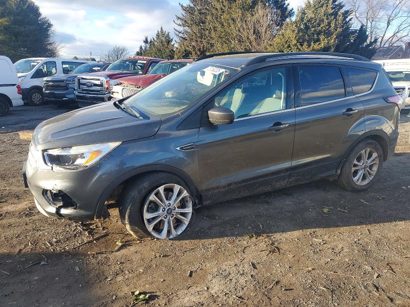 2018 FORD ESCAPE — VIN 1FMCU9GD9JUC19110