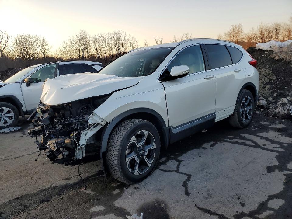 2018 HONDA CR-V — VIN 2HKRW2H99JH633394