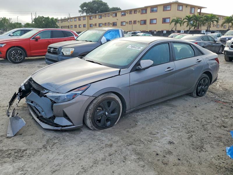 2023 HYUNDAI ELANTRA SE — VIN KMHLM4AG6PU523638