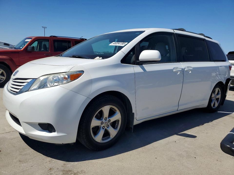 2016 TOYOTA SIENNA — VIN 5TDKK3DCXGS725802