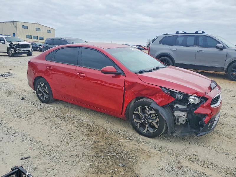 3KPF24AD5ME301194