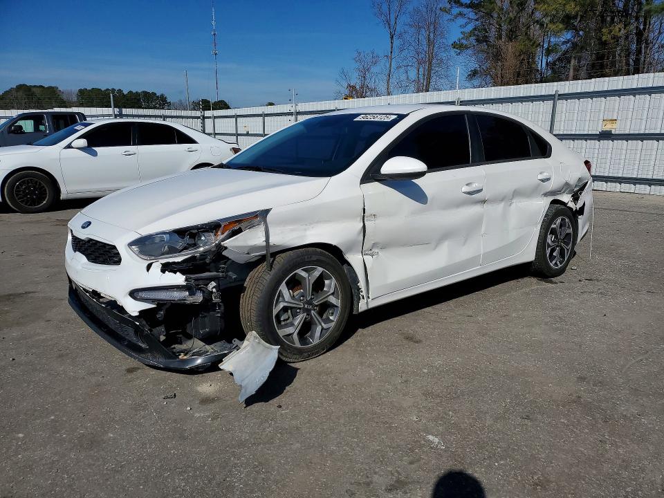 2021 KIA FORTE — VIN 3KPF24AD4ME284615