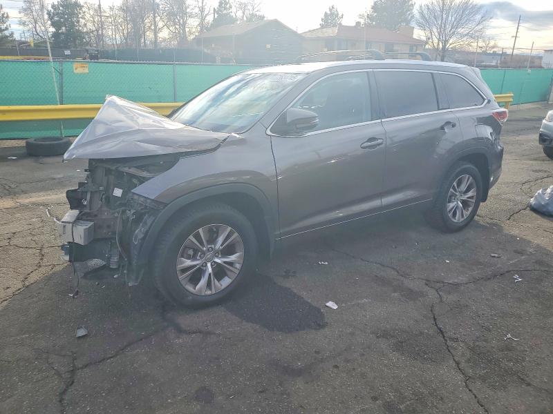 2015 TOYOTA HIGHLANDER — VIN 5TDJKRFH4FS174921