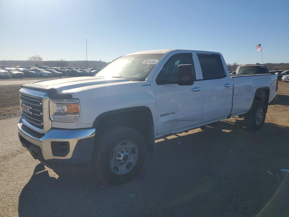 2016 GMC SIERRA — VIN 1GT12REG8GF166945
