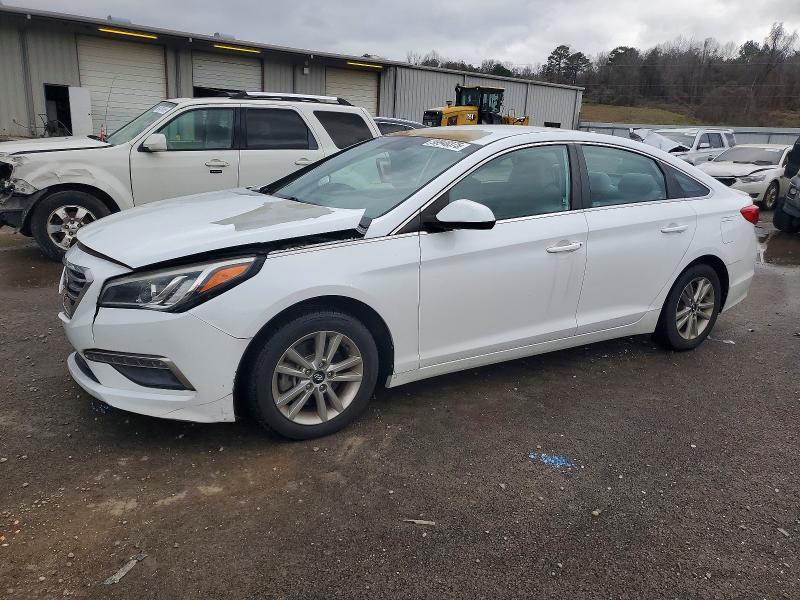 2015 HYUNDAI SONATA SE — VIN 5NPE24AF8FH005033