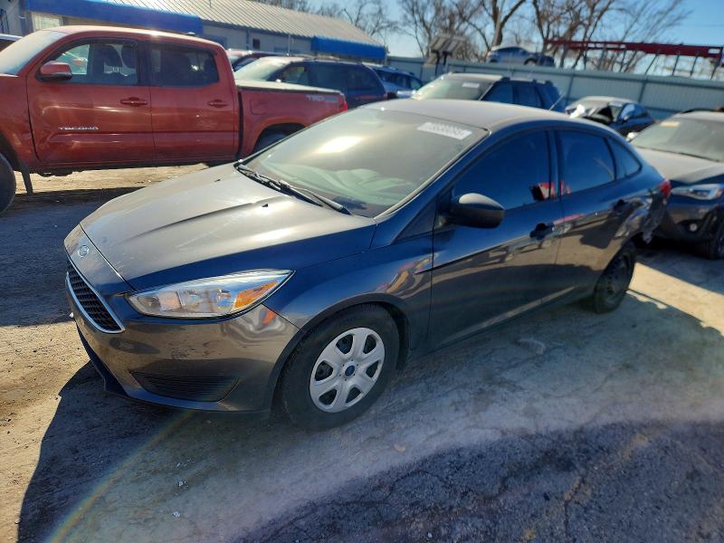 2017 FORD FOCUS — VIN 1FADP3E27HL214167