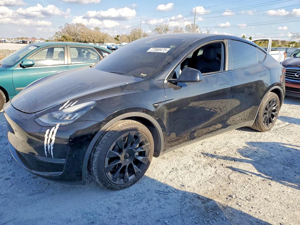 2021 TESLA MODEL Y — VIN 5YJYGDEE1MF073718