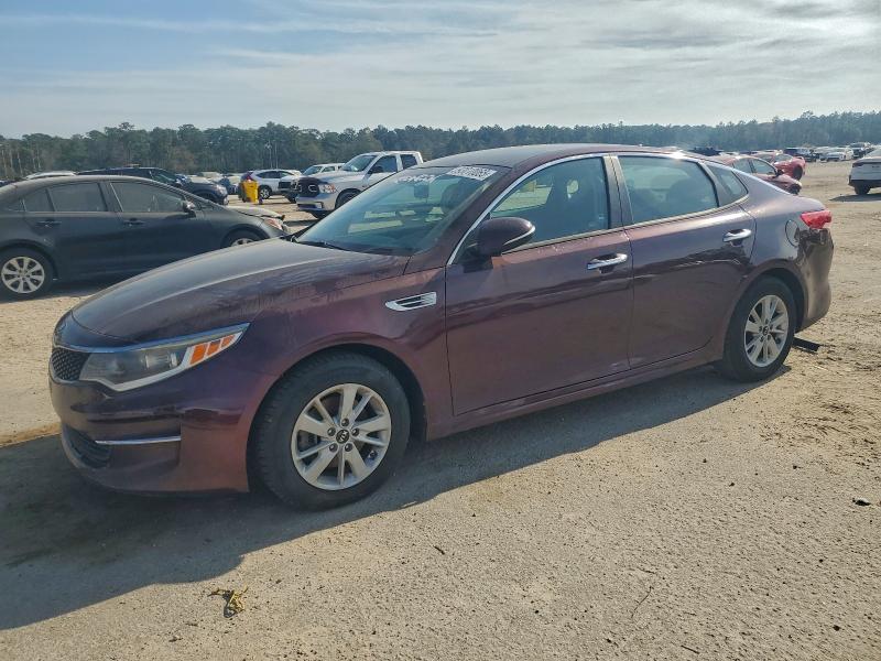 2018 KIA OPTIMA LX — VIN 5XXGT4L34JG207011