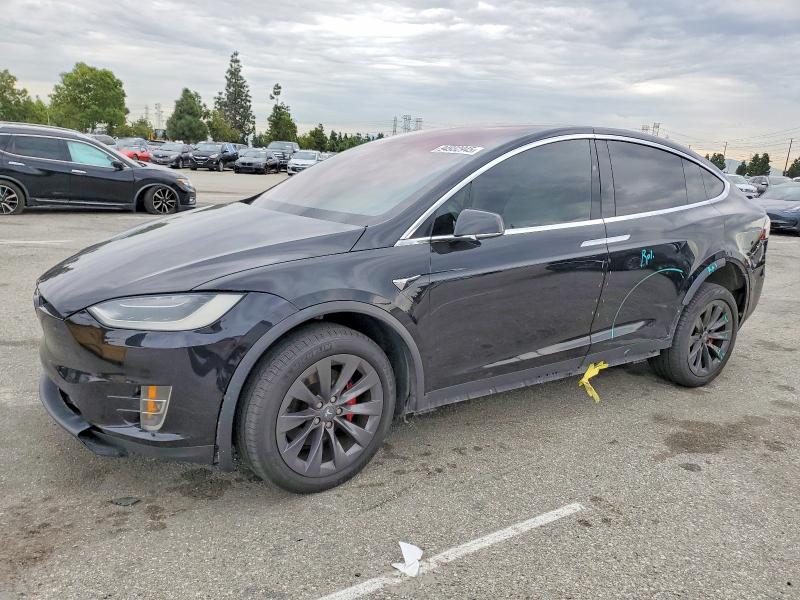 2018 TESLA MODEL X — VIN 5YJXCBE43JF094827