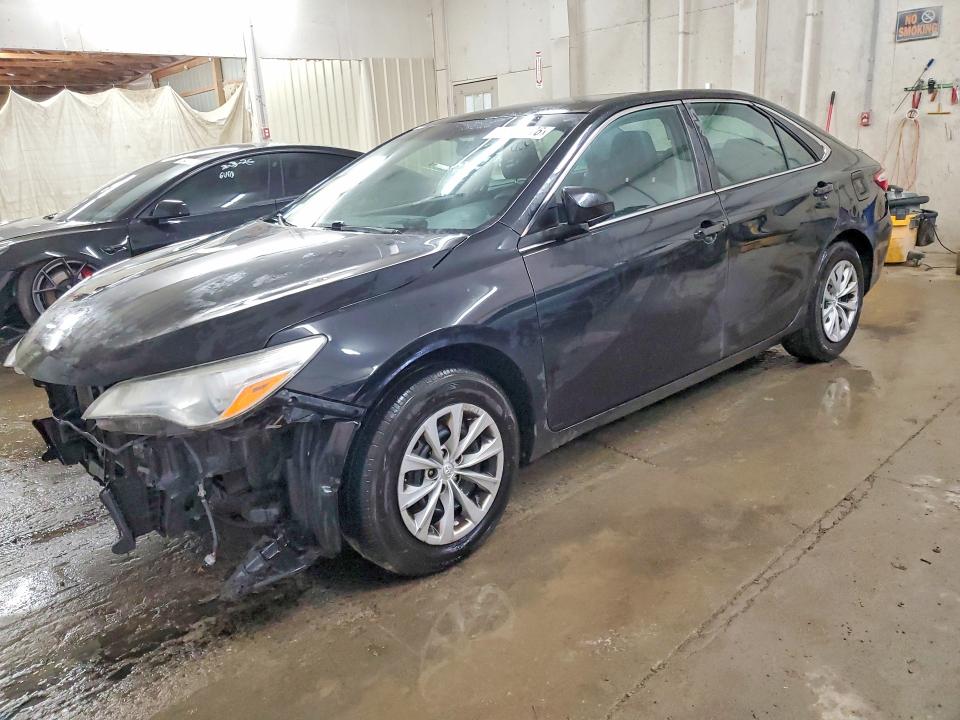 2016 TOYOTA CAMRY — VIN 4T4BF1FK3GR529033