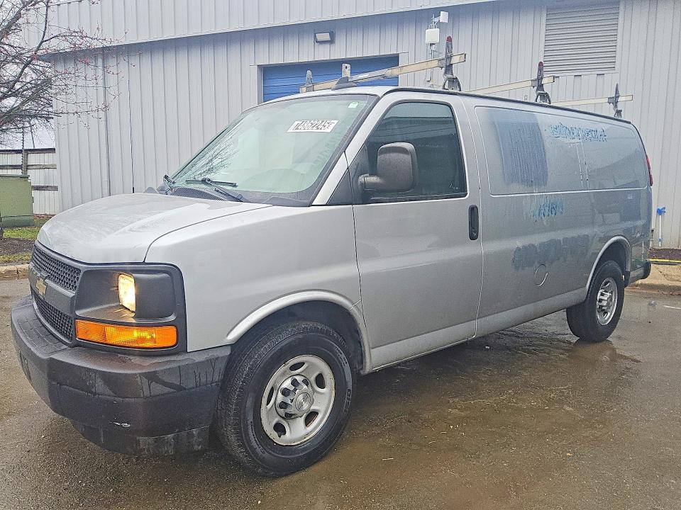 2017 CHEVROLET EXPRESS G2500 — VIN 1GCWGAFF4H1128240