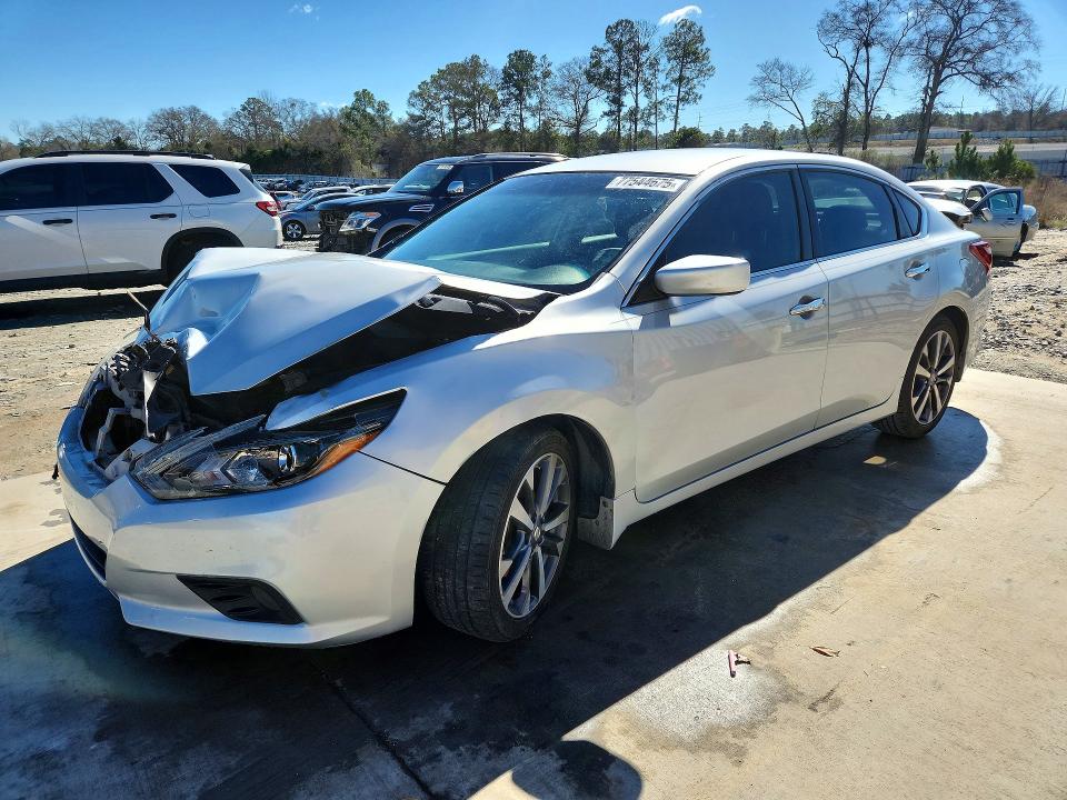 2017 NISSAN ALTIMA — VIN 1N4AL3APXHN347655