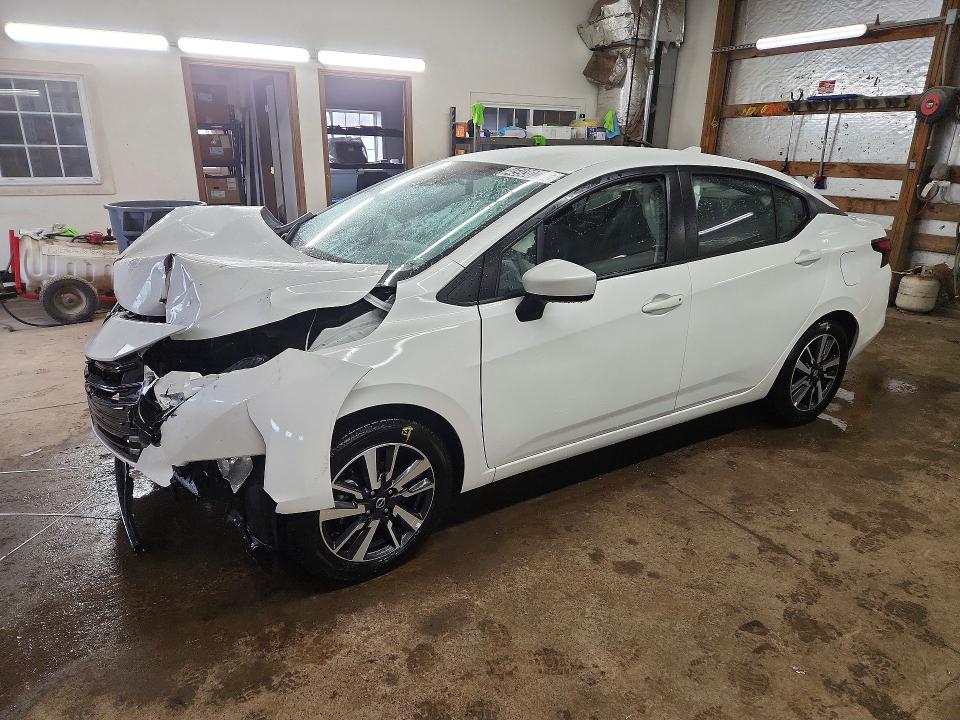2024 NISSAN VERSA — VIN 3N1CN8EV5RL911476