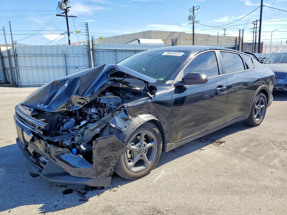 2025 KIA K4 — VIN 3KPFT4DE7SE085640