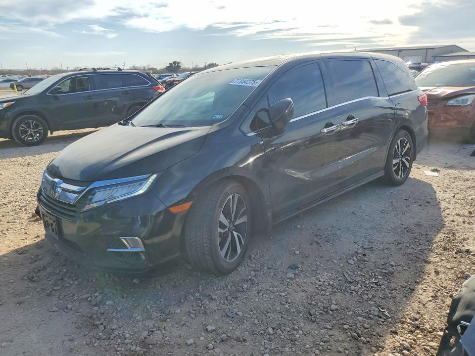2018 HONDA ODYSSEY — VIN 5FNRL6H96JB029056