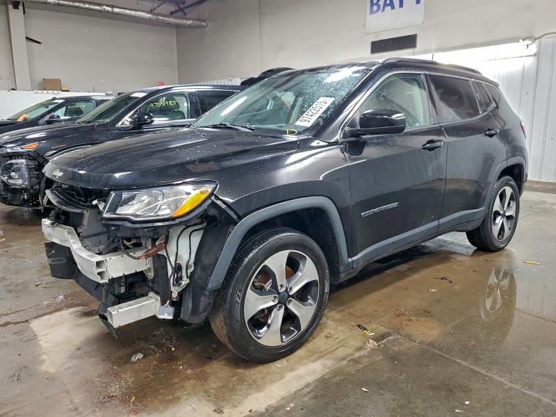 2018 JEEP COMPASS LA — VIN 3C4NJDBB8JT132002