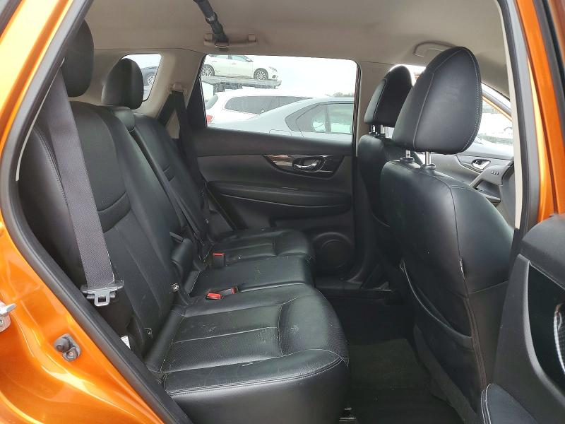 JN8AT2MV2HW011205