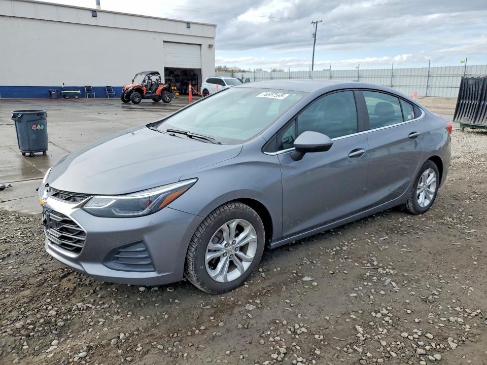 2019 CHEVROLET CRUZE — VIN 1G1BE5SM9K7131437