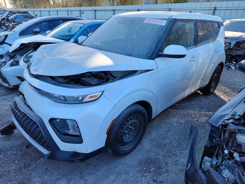 2022 KIA SOUL LX — VIN KNDJ23AU3N7156985