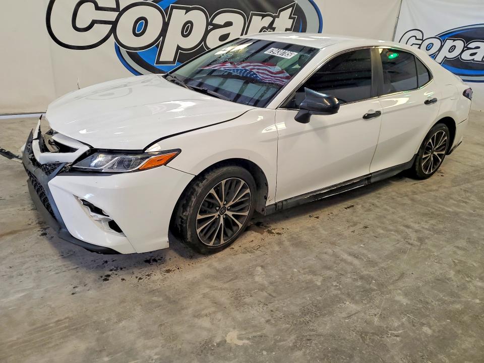 2018 TOYOTA CAMRY — VIN 4T1B11HK8JU626077