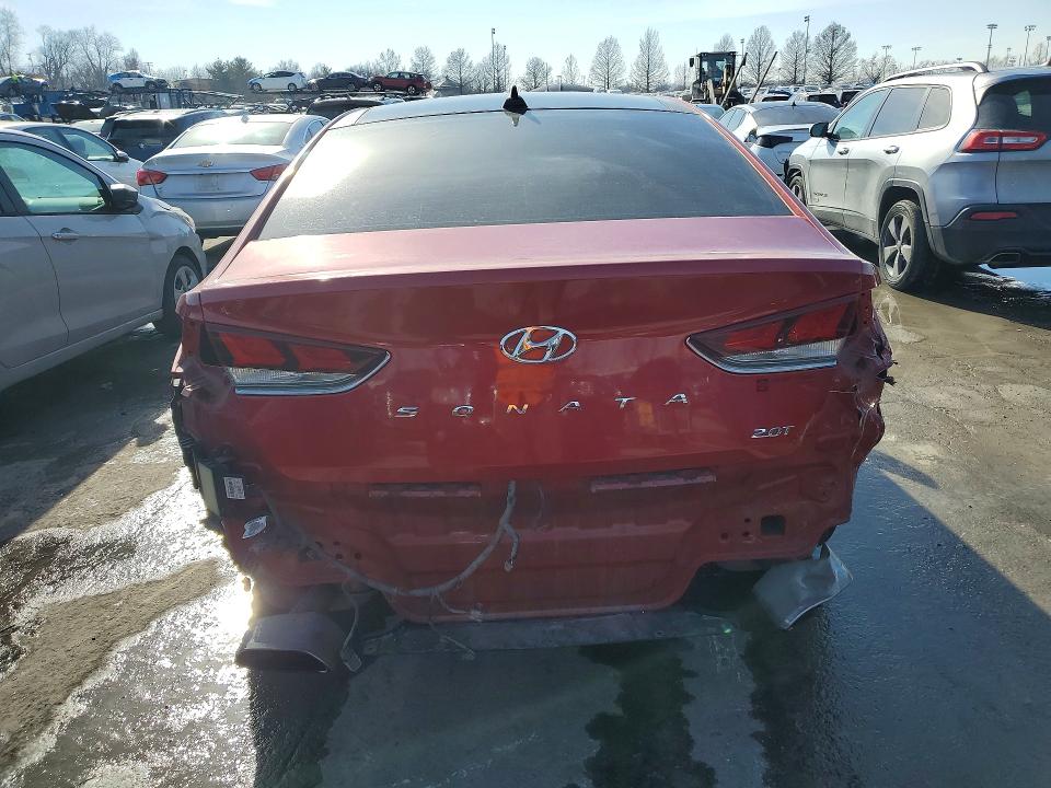 5NPE34AB2KH744676