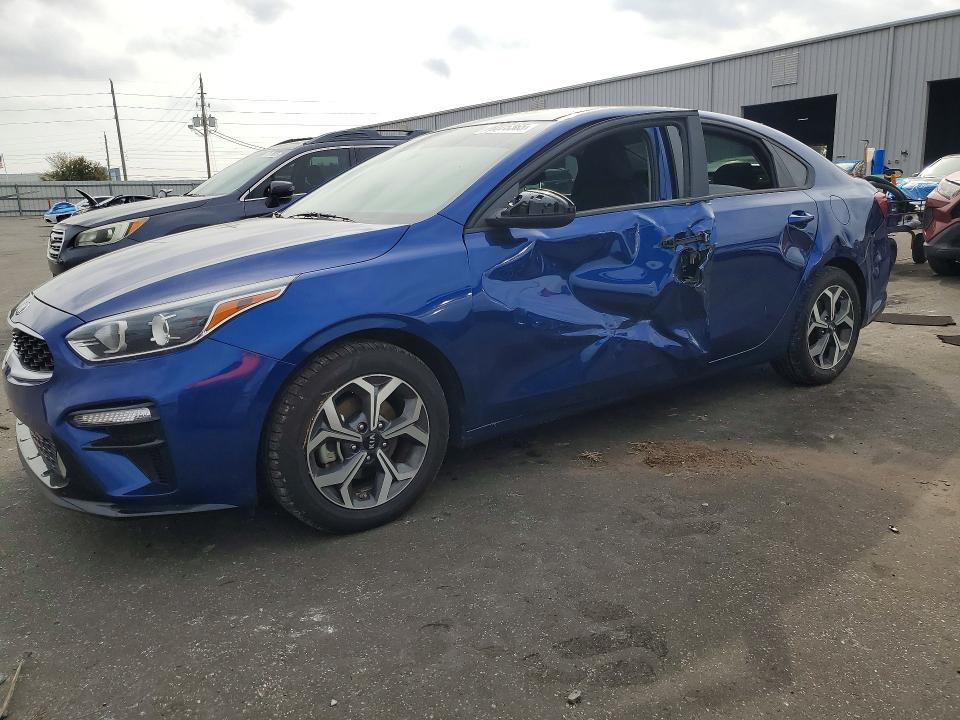 2021 KIA FORTE — VIN 3KPF24AD8ME392218