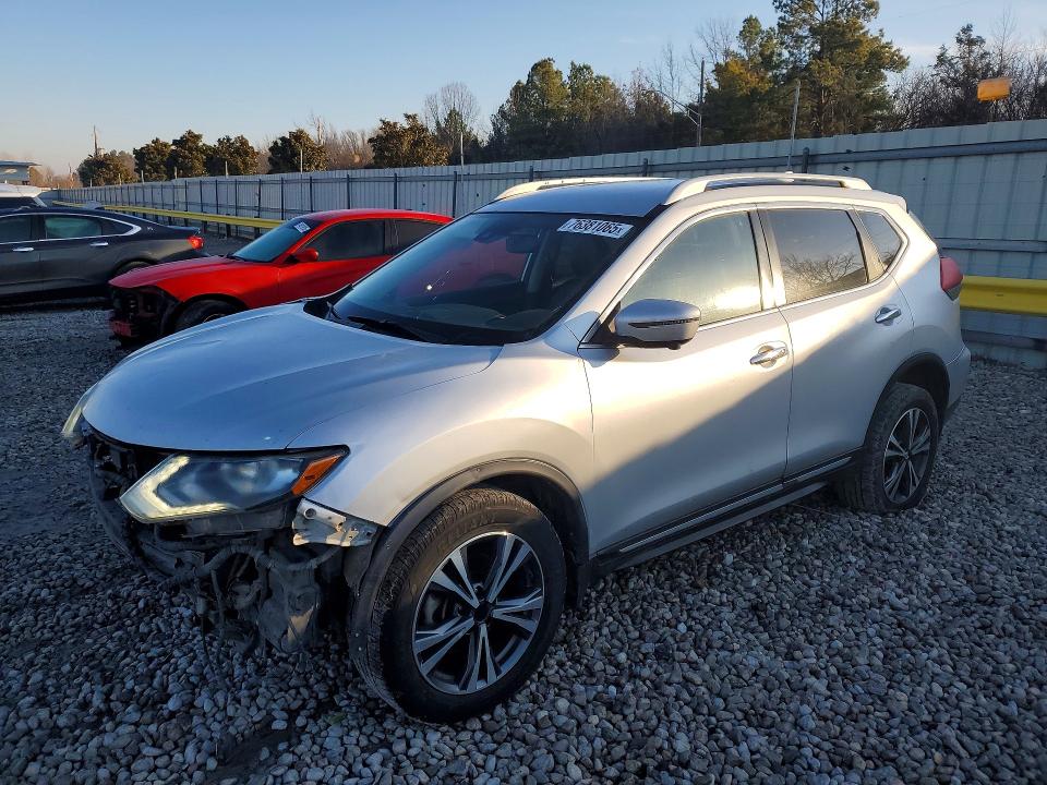 2018 NISSAN ROGUE — VIN 5N1AT2MV8JC844232