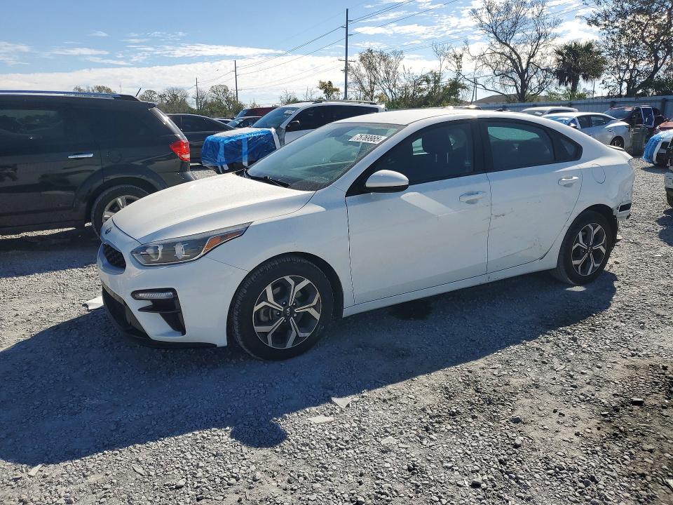2021 KIA FORTE — VIN 3KPF24AD8ME358098