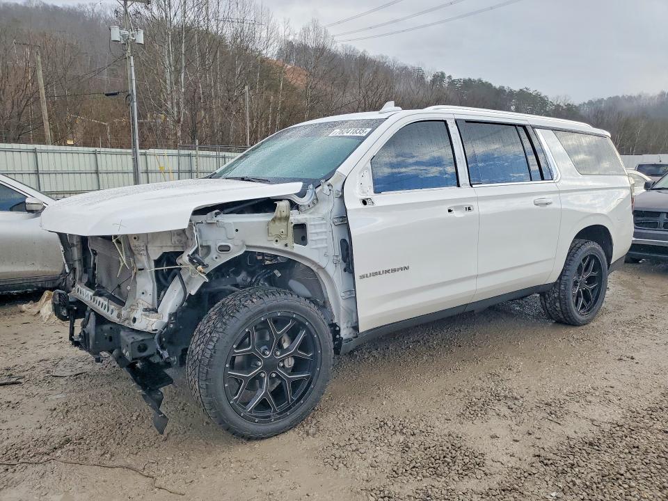 2022 CHEVROLET SUBURBAN — VIN 1GNSKCKD5NR230132