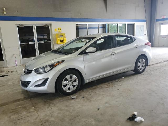 2016 HYUNDAI ELANTRA SE — VIN 5NPDH4AE4GH767861