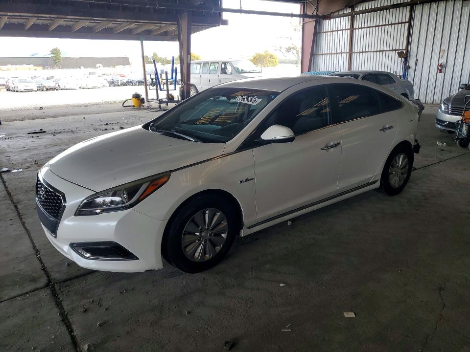 2016 HYUNDAI SONATA — VIN KMHE24L12GA027891