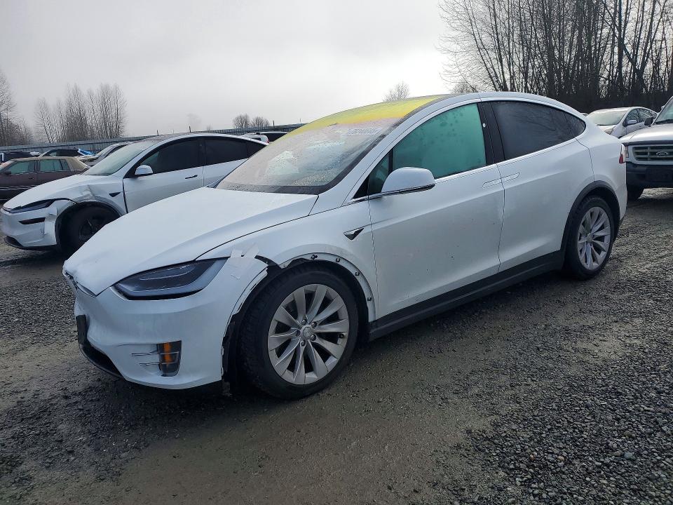 2017 TESLA MODEL X — VIN 5YJXCBE25HF042723