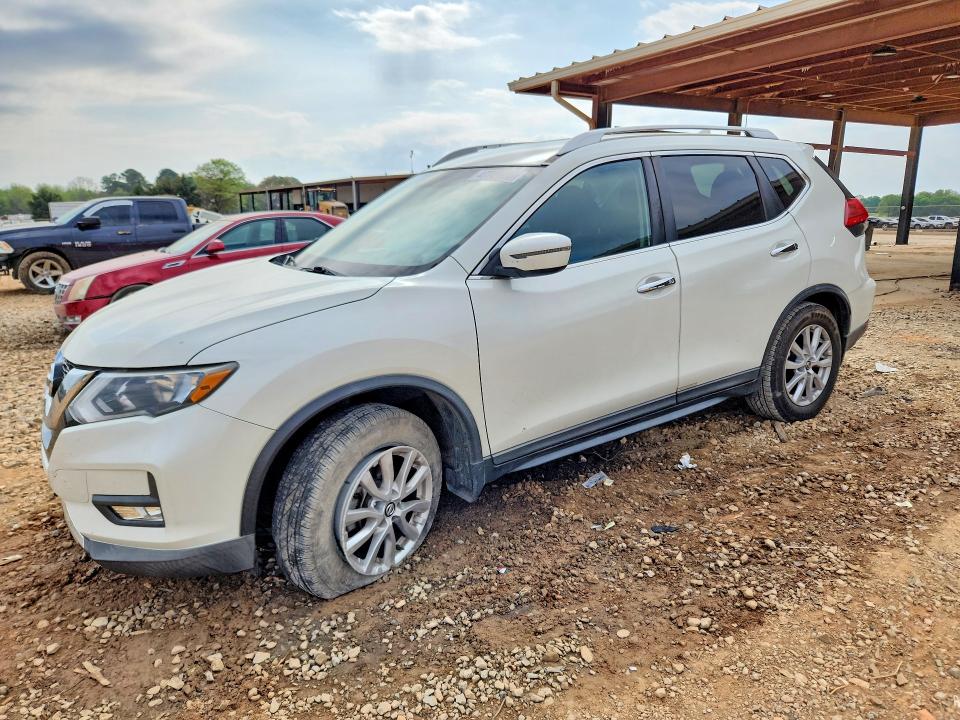 2017 NISSAN ROGUE — VIN KNMAT2MT4HP543818