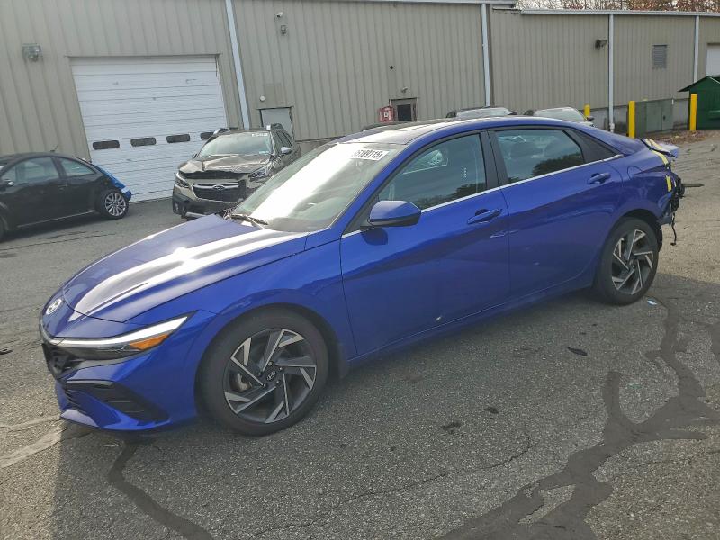 2024 HYUNDAI ELANTRA SE — VIN KMHLS4DG7RU753192
