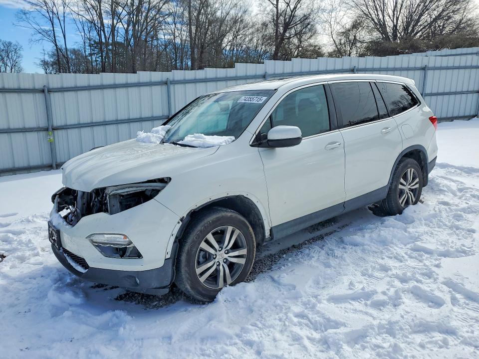 2017 HONDA PILOT — VIN 5FNYF6H53HB084929