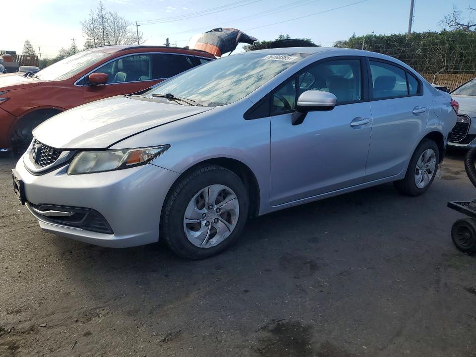 2015 HONDA CIVIC — VIN 2HGFB2F58FH523890