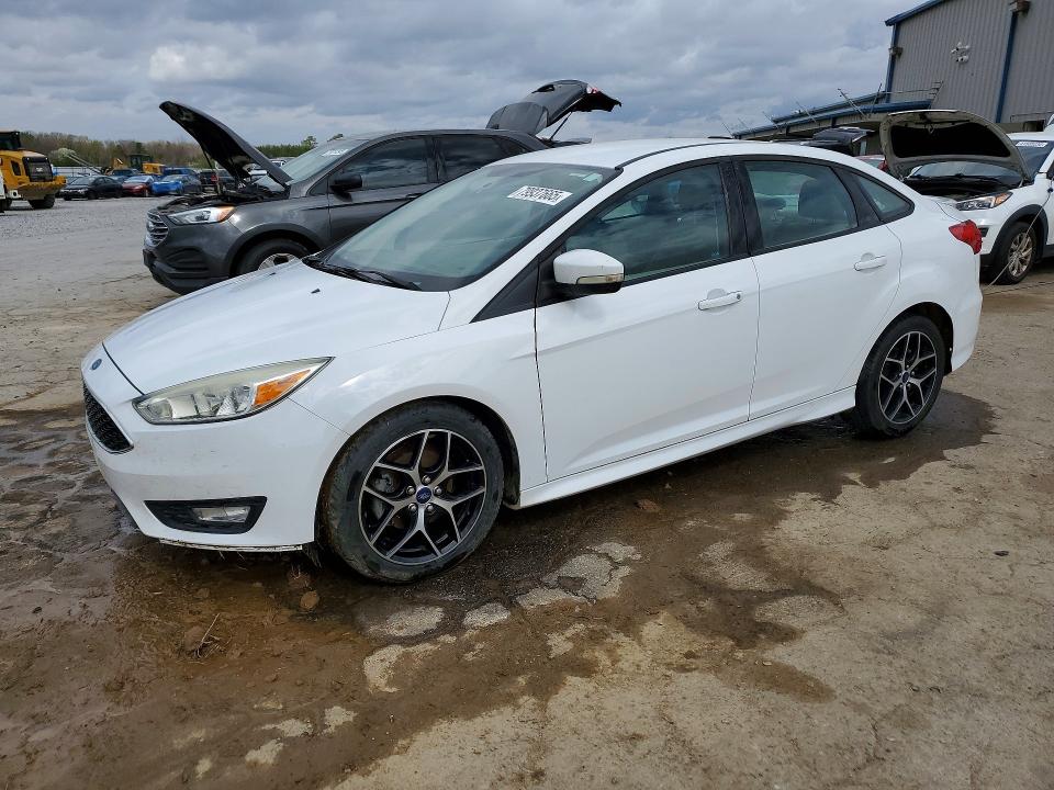 2015 FORD FOCUS — VIN 1FADP3F22FL279780