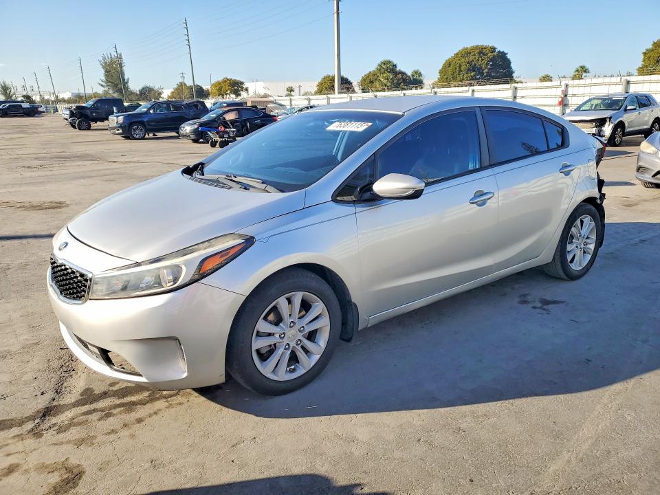2017 KIA FORTE — VIN 3KPFK4A71HE040713