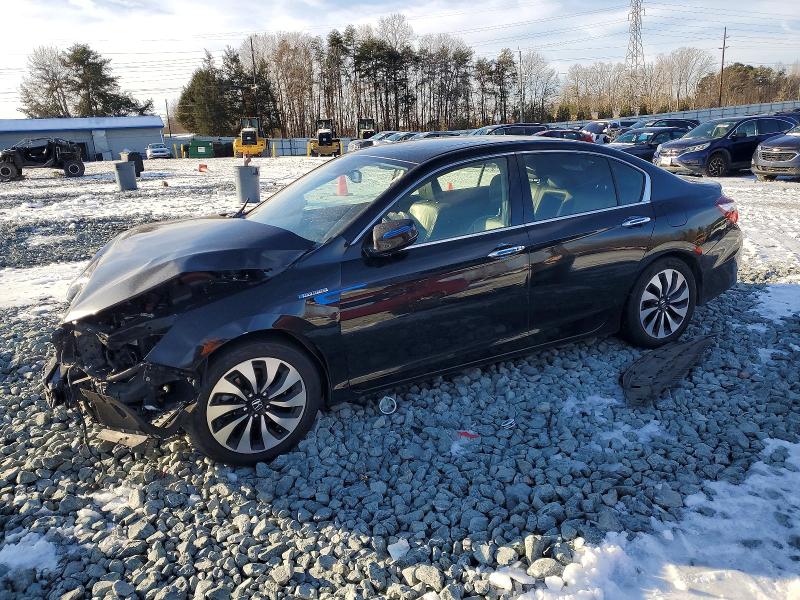 2017 HONDA ACCORD — VIN JHMCR6F55HC031696