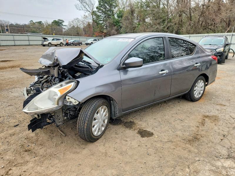 2018 NISSAN VERSA — VIN 3N1CN7AP0JL864430