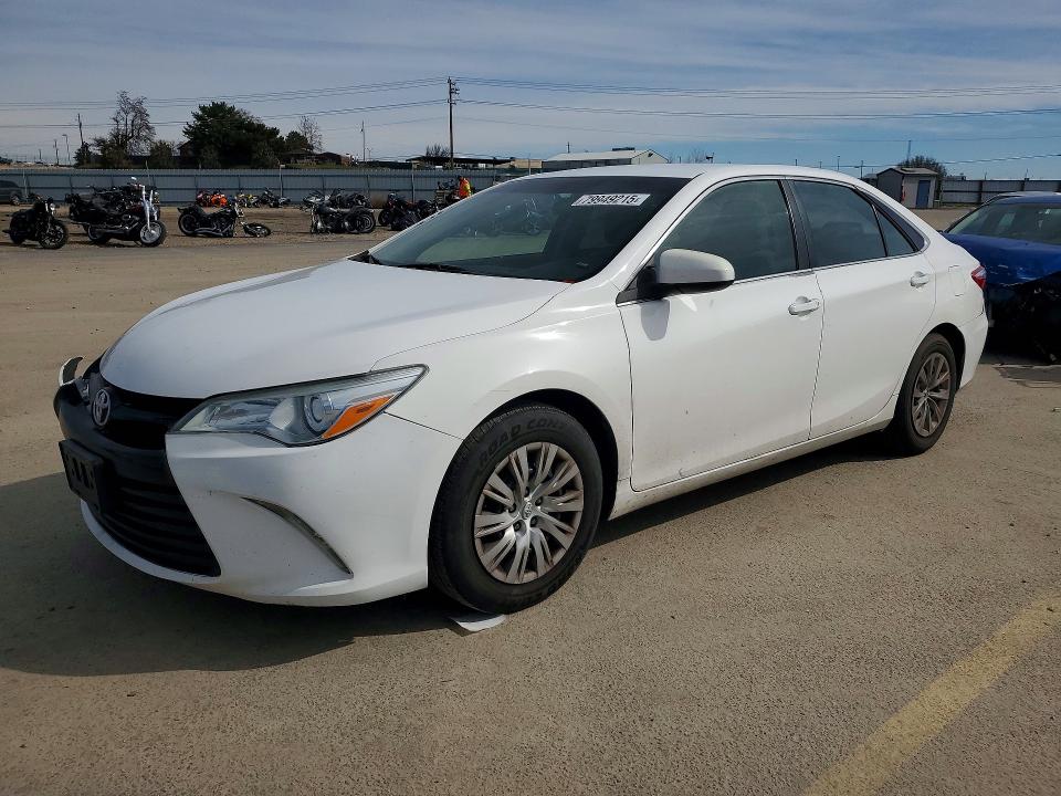 2015 TOYOTA CAMRY — VIN 4T4BF1FK2FR464299