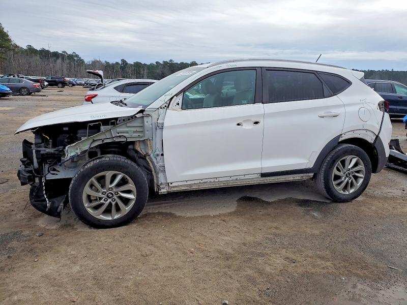 2016 HYUNDAI TUCSON — VIN KM8J33A21GU205077